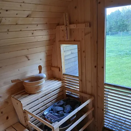 Lodge Au Dolmen De Kerhus 